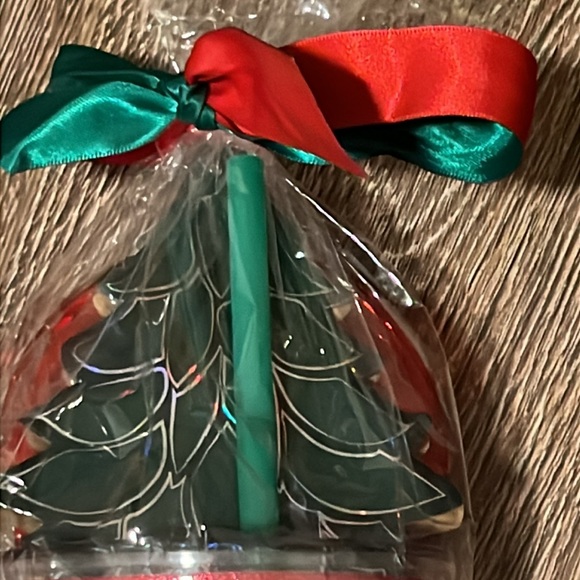 NWT Set of 2 Starbucks Cups Christmas Gift Ready - Picture 3 of 7